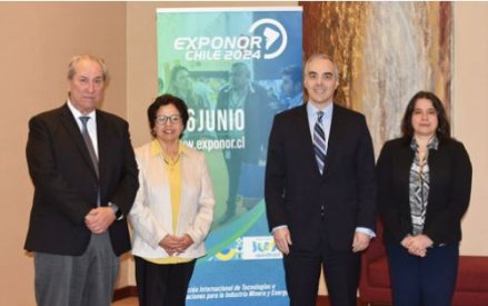 Ministra de Minería, Embajador de Brasil y AIA lanzan Exponor 2024